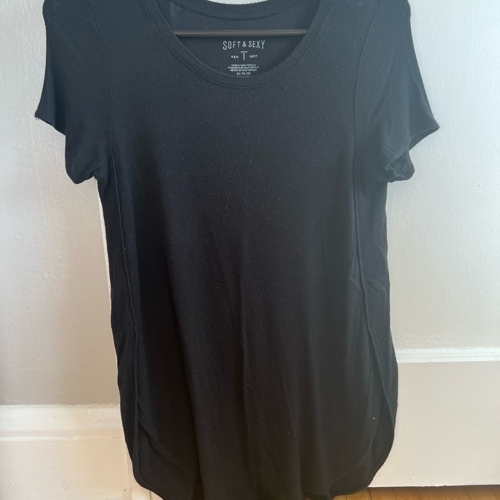 American Eagle Soft & Sexy Black Tee Size M